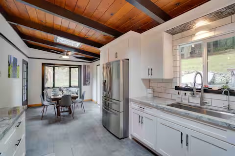 Redwood Retreat property photo 1