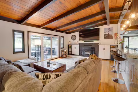 Redwood Retreat property photo 3
